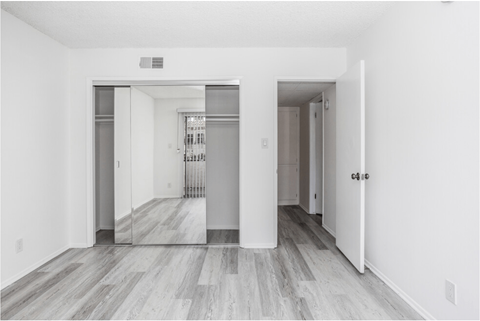 Floor plan for 2 beds, 2 baths, 1200 sqft